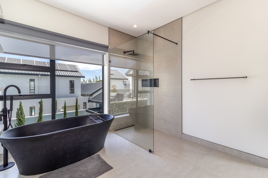 6 Bedroom Property for Sale in Pearl Valley at Val de Vie Western Cape